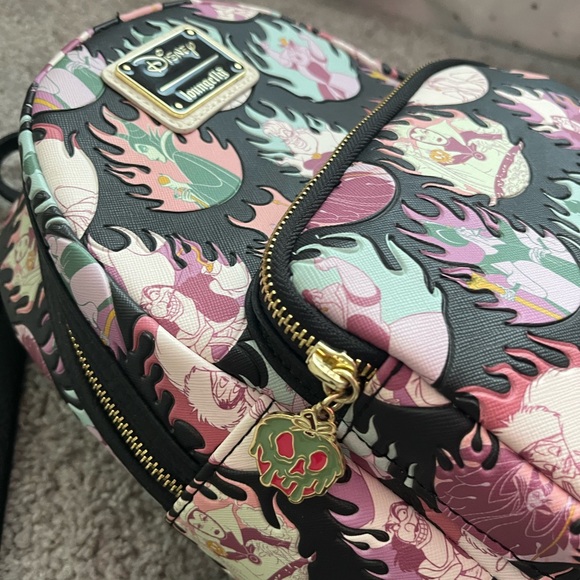 Pastel Disney villain loungefly backpack (Used) - Picture 4 of 8